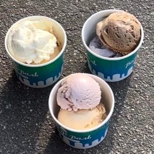 Морозиво в стаканчику
